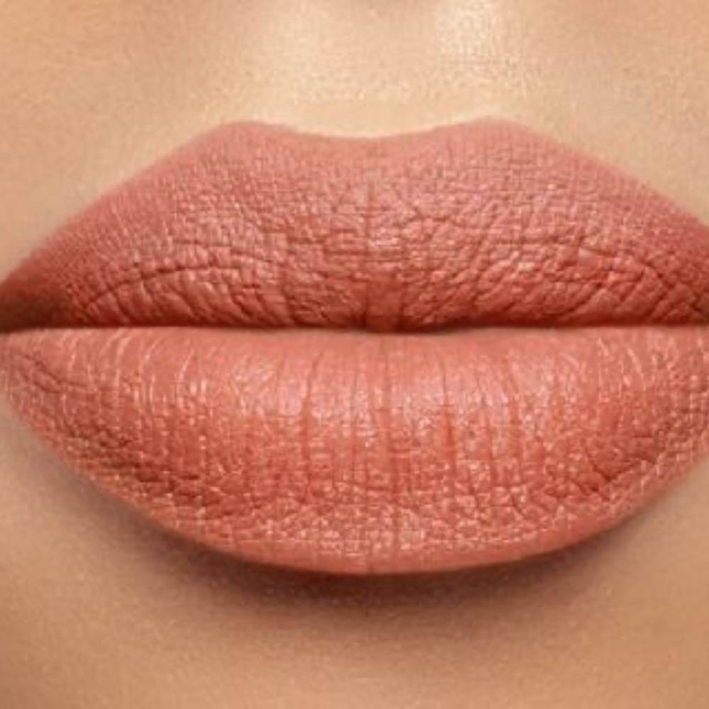 Lipstick Queen in “Pawn (Loyal)” - Picture 5 of 6
